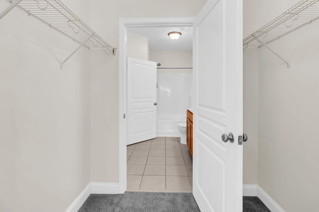 1410 Basildon Road Photo 21