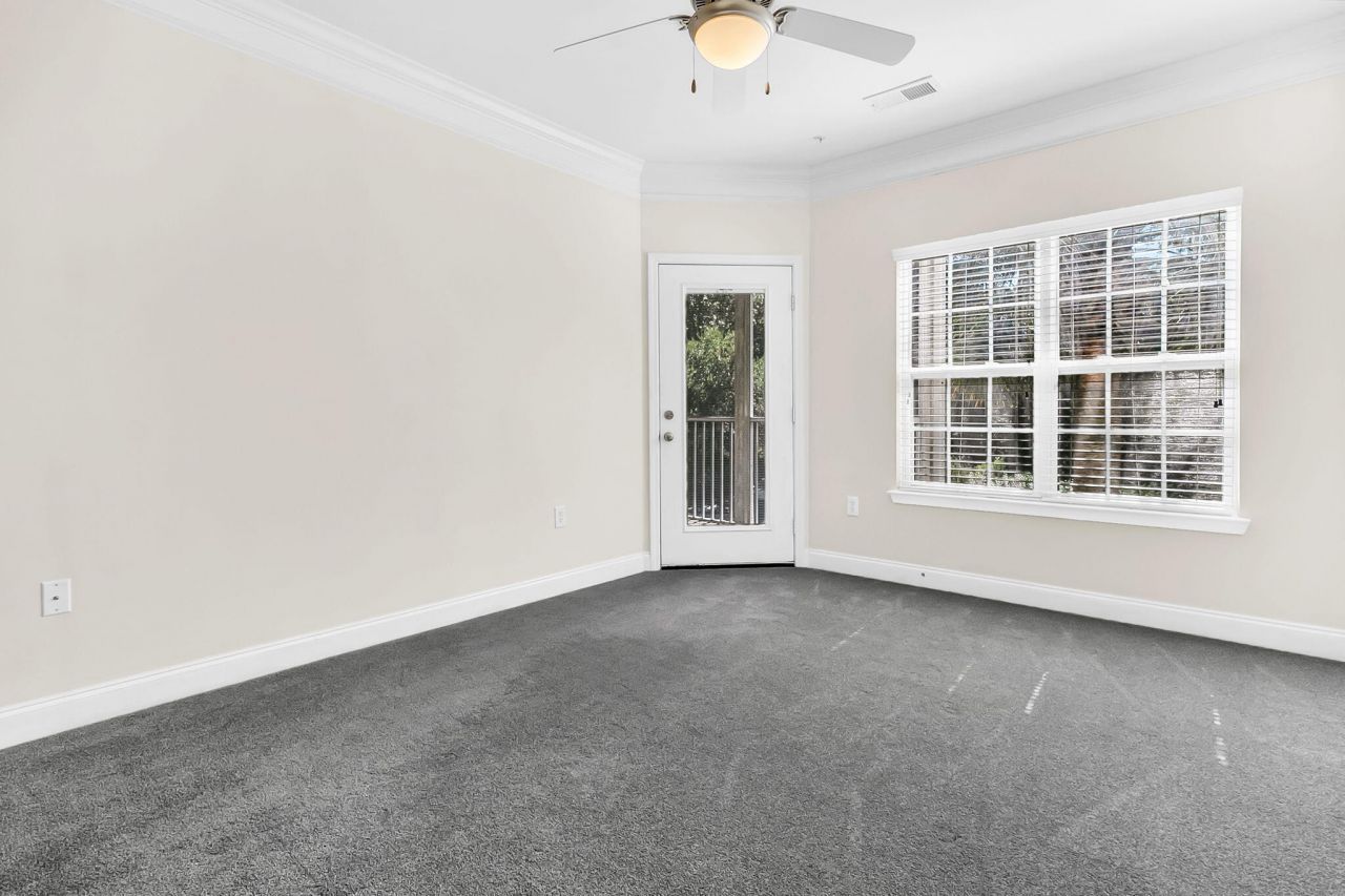 1410 Basildon Road Photo 26