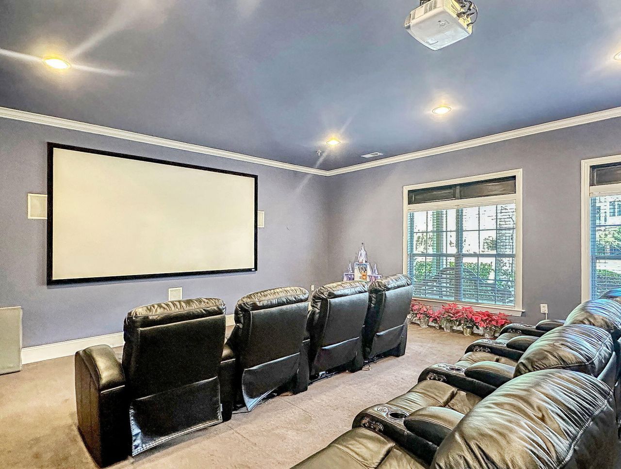 1410 Basildon Road Photo 43