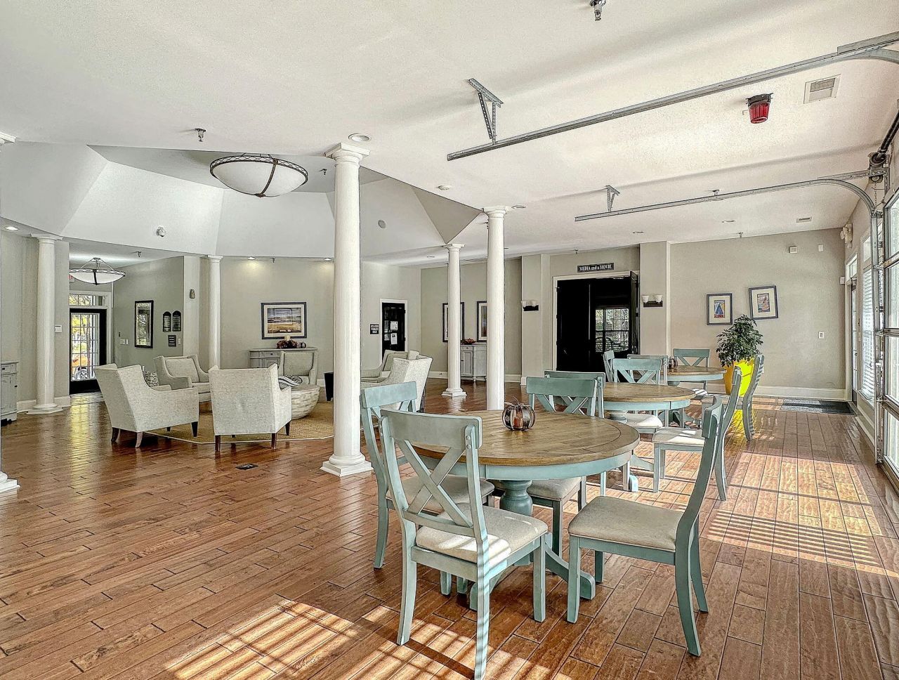 1410 Basildon Road Photo 44