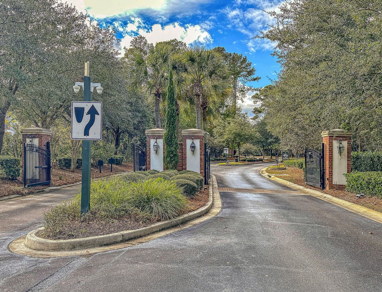 1410 Basildon Road Photo 53