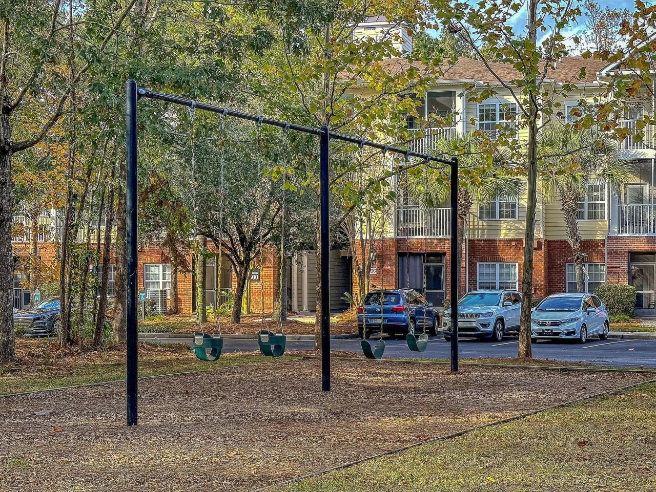 1410 Basildon Road Photo 61