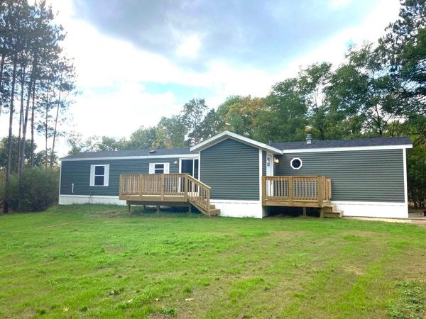 10037 W Colby Road, Gowen, MI 49326