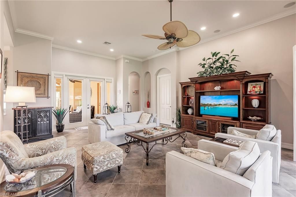 6105 Dogleg Dr, Naples, FL 34113 Photo