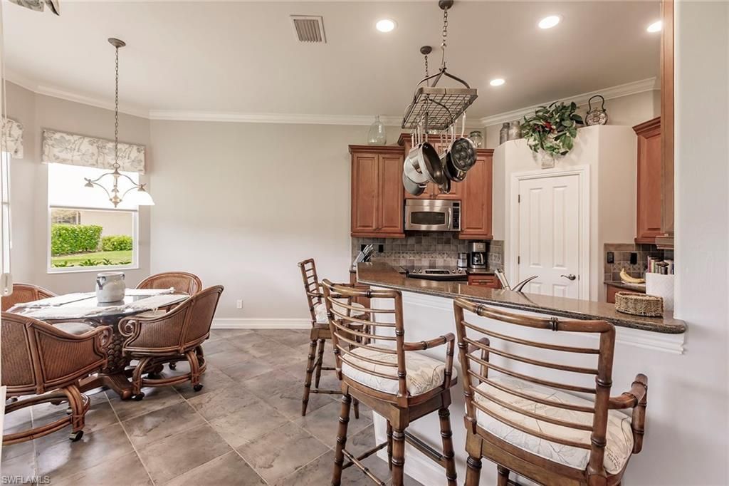 6105 Dogleg Dr, Naples, FL 34113 Photo