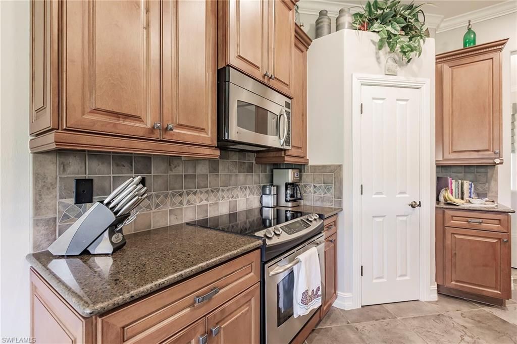 6105 Dogleg Dr, Naples, FL 34113 Photo