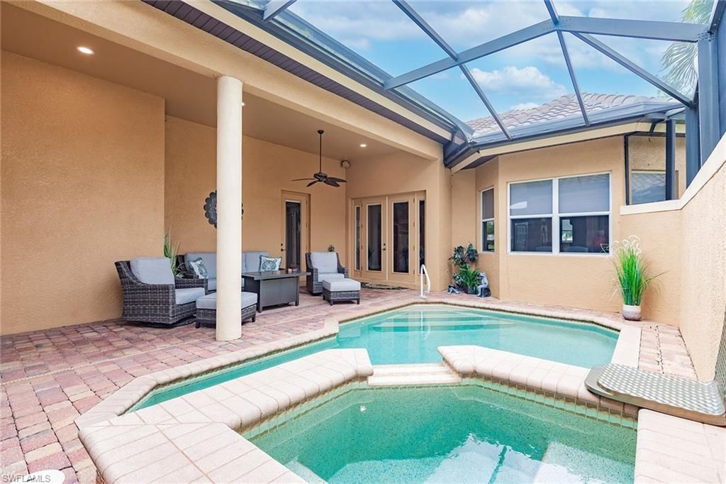 6105 Dogleg Dr, Naples, FL 34113 Photo