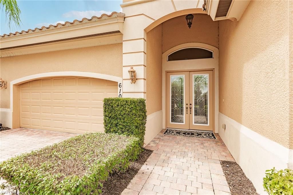 6105 Dogleg Dr, Naples, FL 34113 Photo