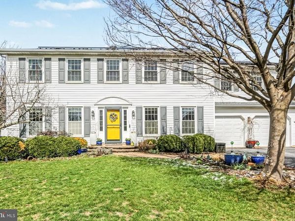 2204 CONTINENTAL DRIVE, HARRISBURG, PA 17110