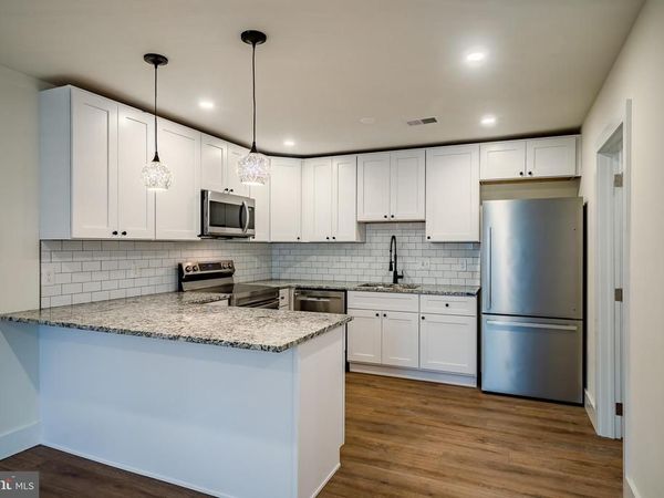 21 GAY STREET , Unit 302, PHOENIXVILLE, PA 19460