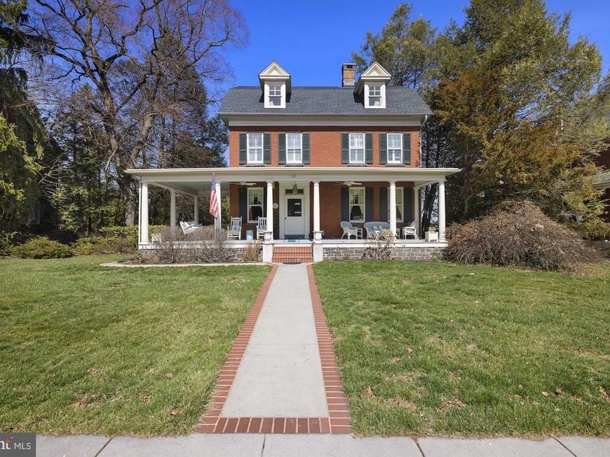 125 W Broadway, Gettysburg, PA 17325 Main Photo