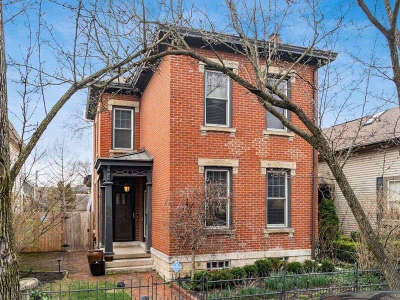 637 Briggs Street, Columbus, OH 43206 Photo 1