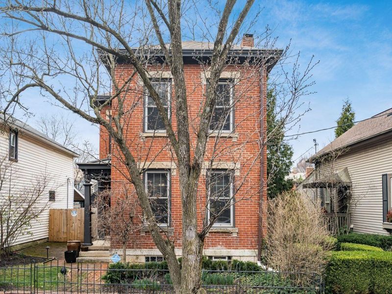 637 Briggs Street, Columbus, OH 43206 Photo 2