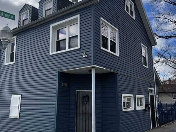 2601 W Luther Street, Chicago, IL 60608