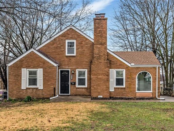 9614 E 32nd S Street, Independence, MO 64052