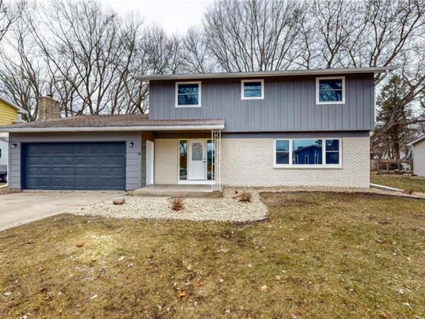 1819 Wilshire Drive NE, Rochester, MN 55906