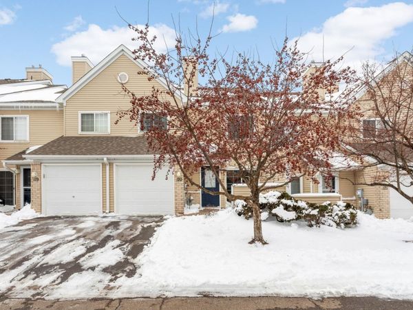 2210 Ranchview Lane N, Unit 120, Plymouth, MN 55447