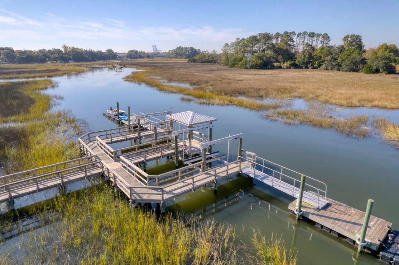 1995 Daniel Island Drive  Photo 4