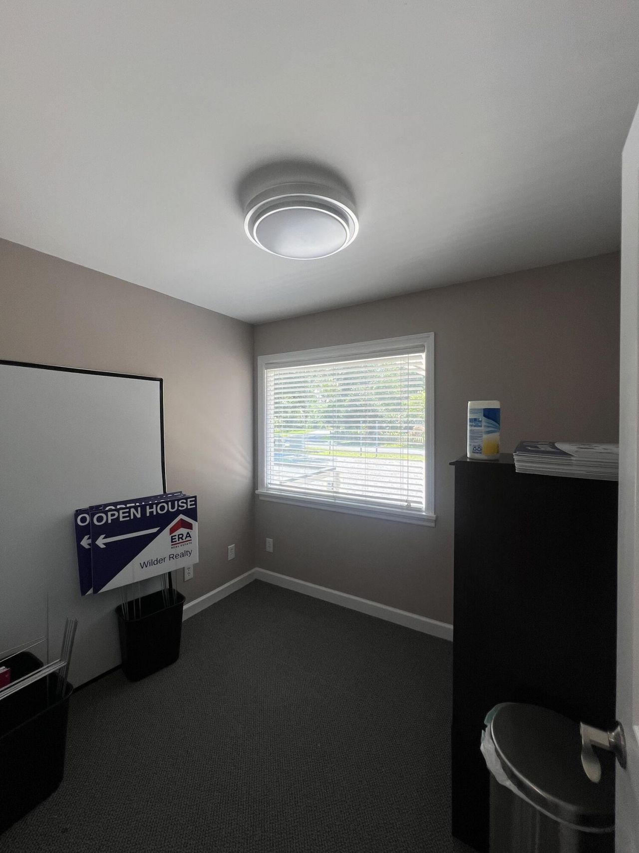 537 Folly Road Photo 10