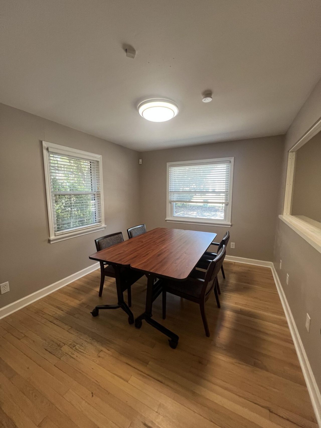 537 Folly Road Photo 13