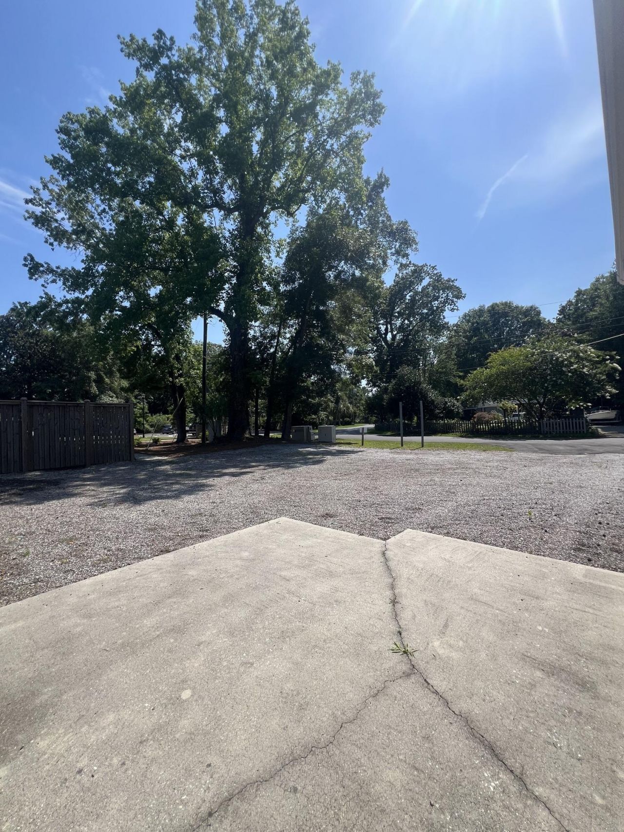 537 Folly Road Photo 23