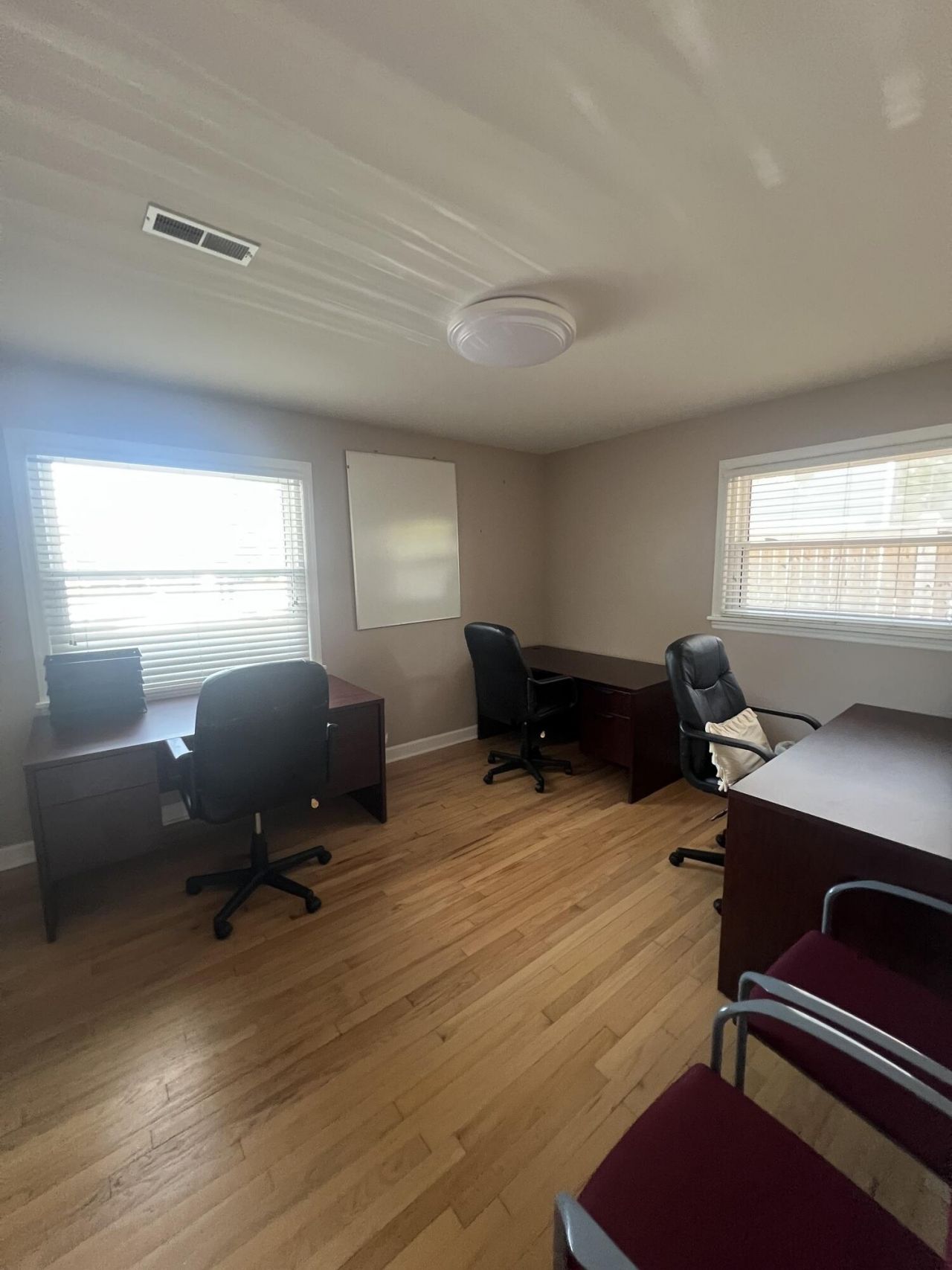 537 Folly Road Photo 6