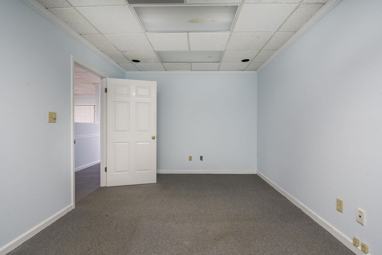 174 E East Bay Street Photo 13