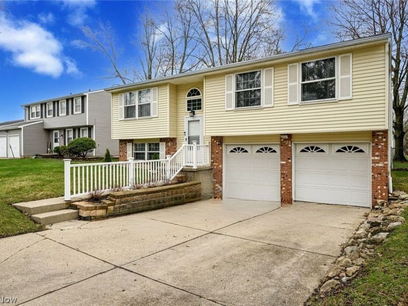 925 Gayer Drive, Medina, OH 44256 Photo 1