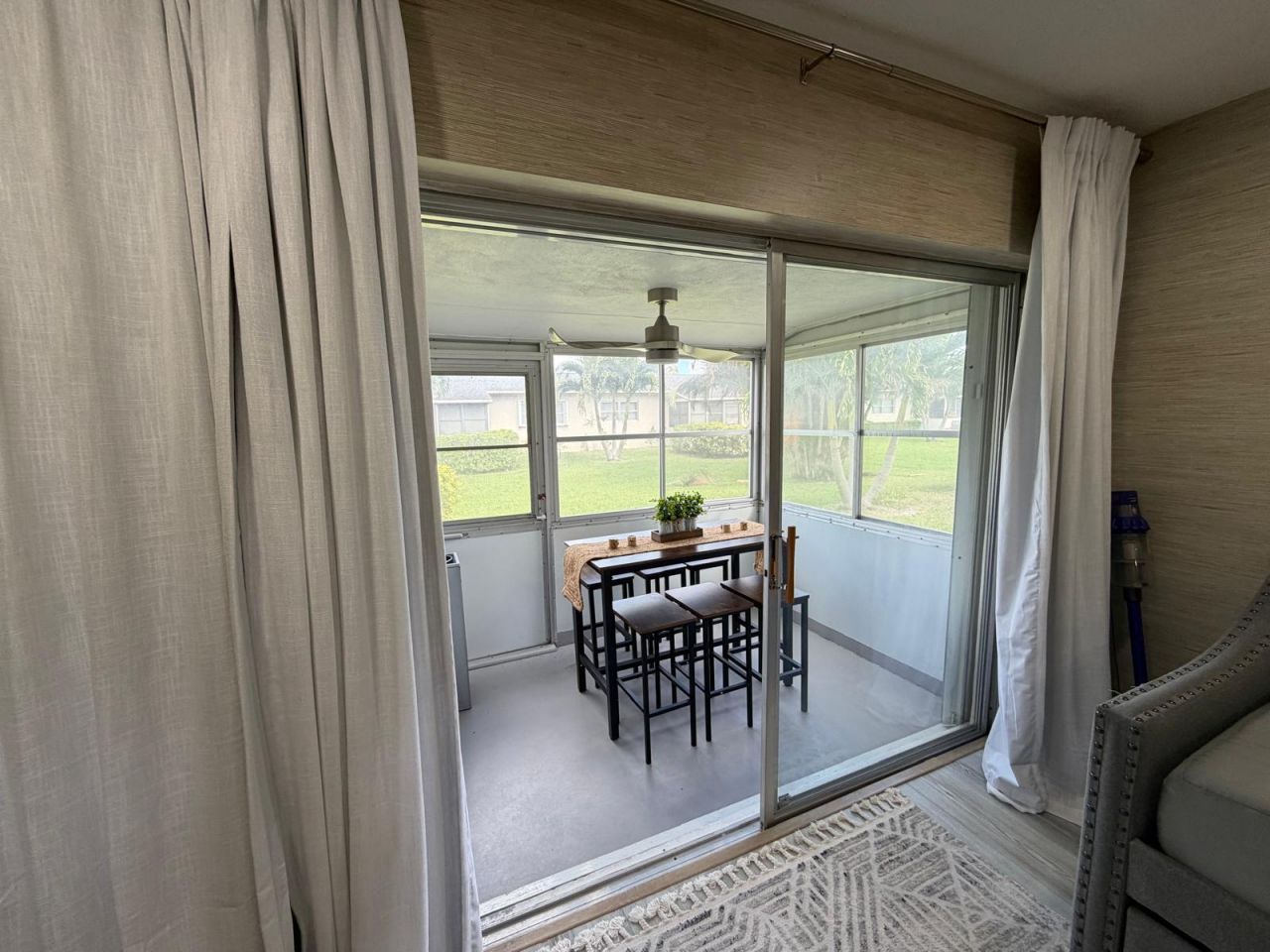 2572 E Emory Dr, Unit D, West Palm Beach, FL 33415 Photo