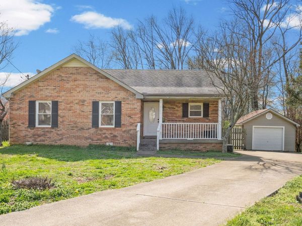 2701 E Copeland Ct , Clarksville, TN 37042