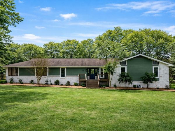 1716 Cook Dr, Lebanon, TN 37087