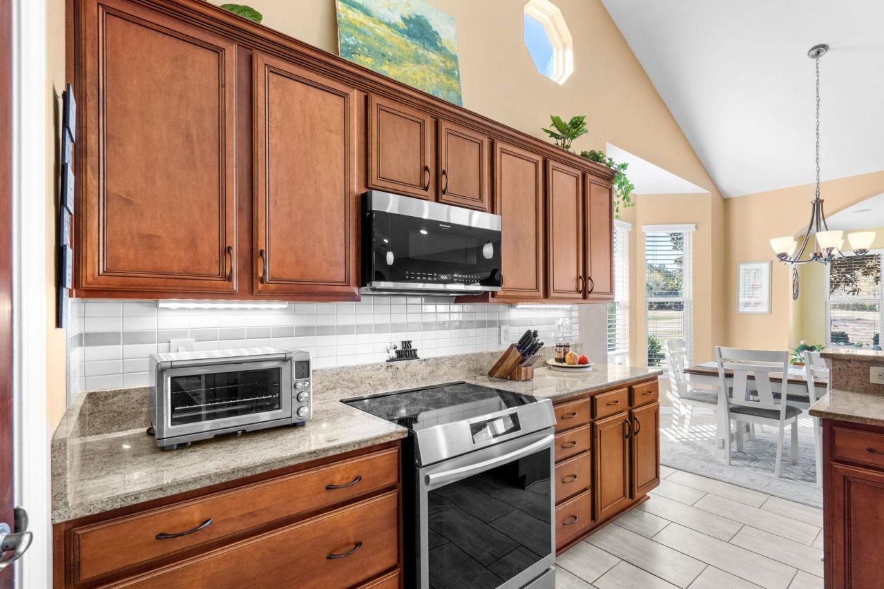 2797 Sanctuary Blvd. Photo 14