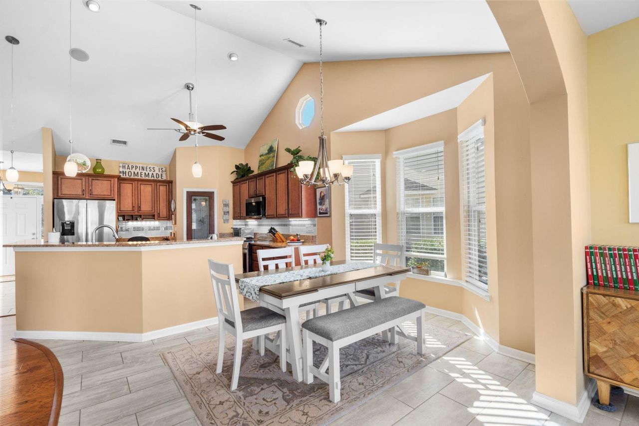 2797 Sanctuary Blvd. Photo 17