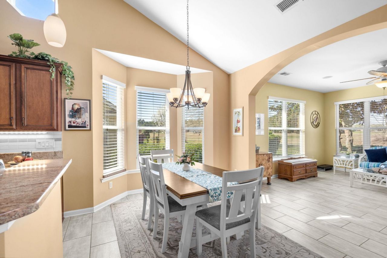 2797 Sanctuary Blvd. Photo 19