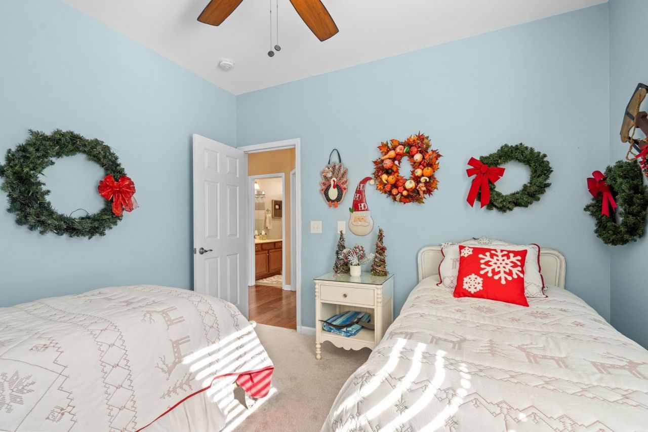 2797 Sanctuary Blvd. Photo 31