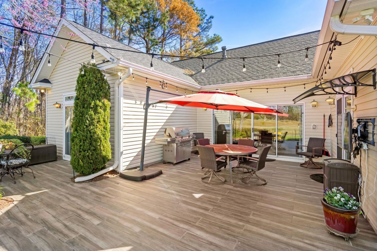 2797 Sanctuary Blvd. Photo 36