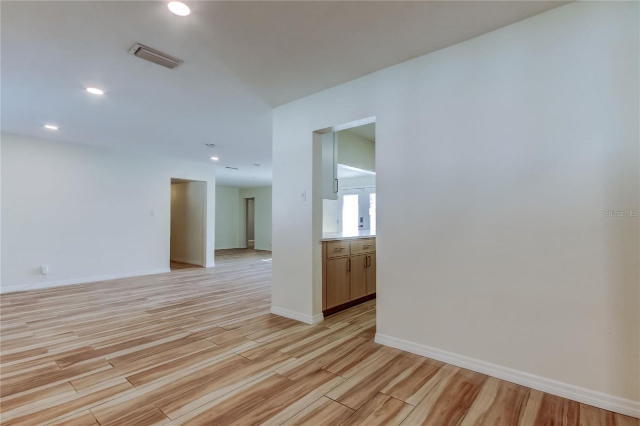 3936 E Eden Roc Circle, Tampa, FL 33634 Photo