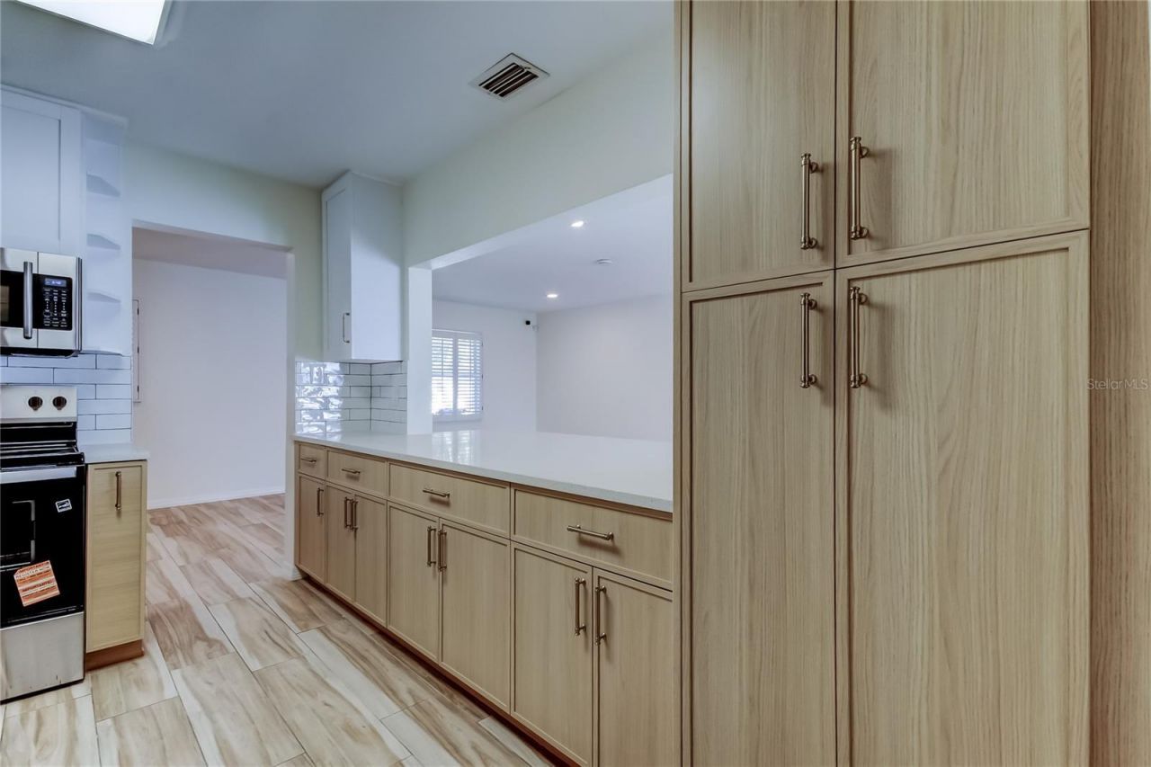 3936 E Eden Roc Circle, Tampa, FL 33634 Photo