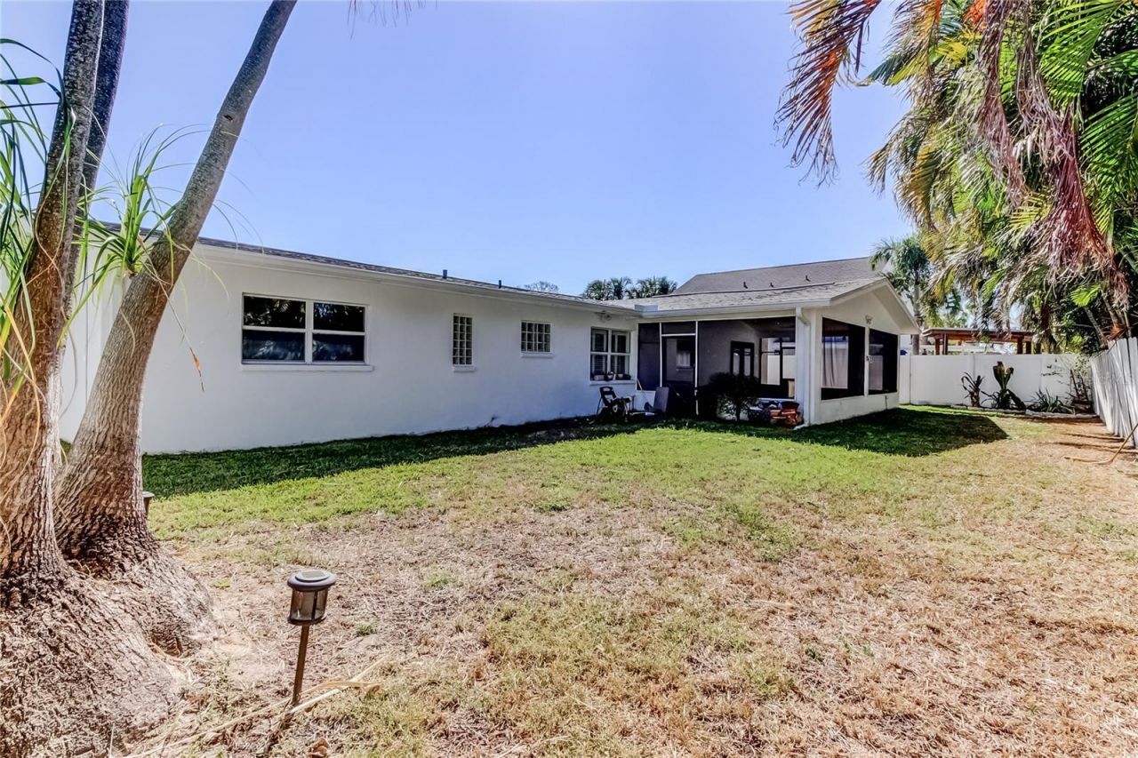 3936 E Eden Roc Circle, Tampa, FL 33634 Photo