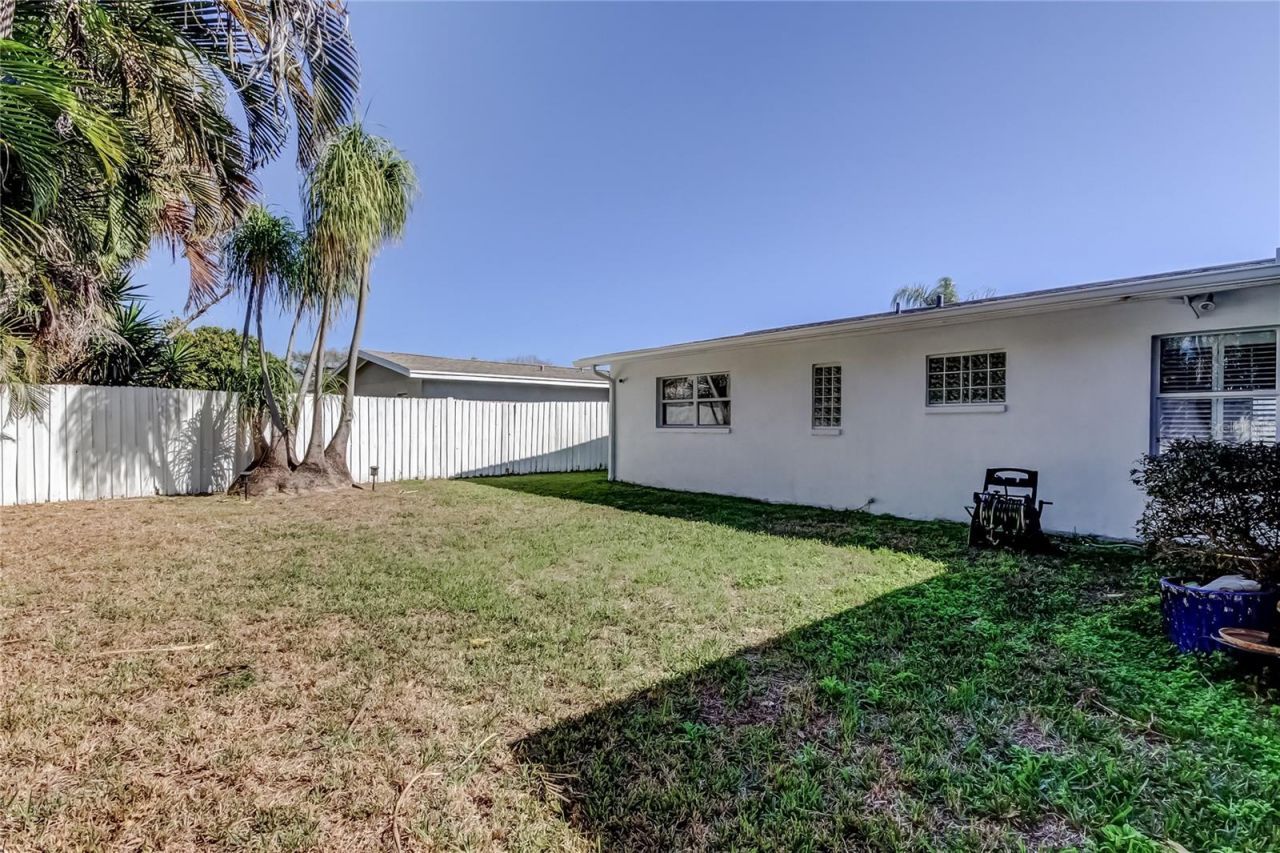 3936 E Eden Roc Circle, Tampa, FL 33634 Photo