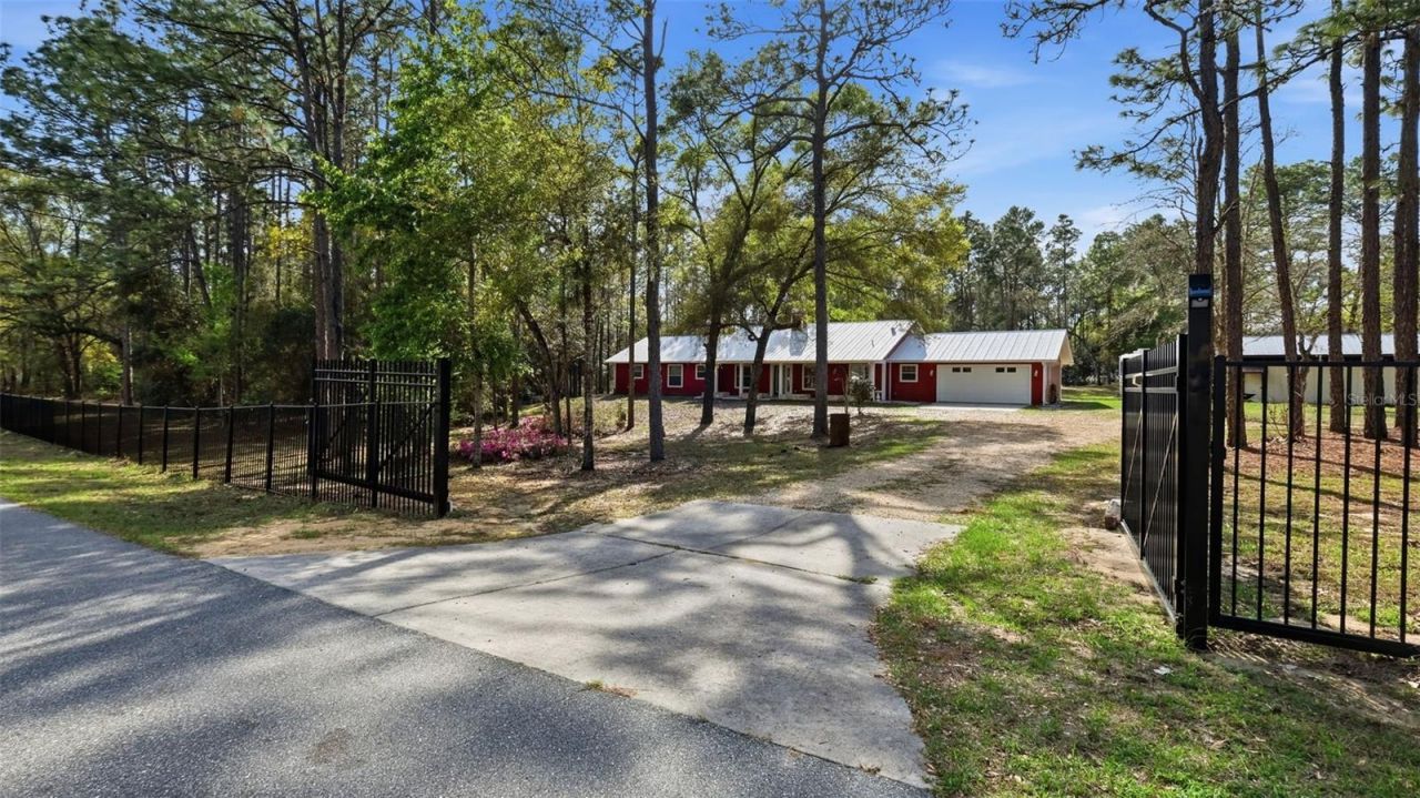 12092 S Hyacinth Point, Floral City, FL 34436 Photo