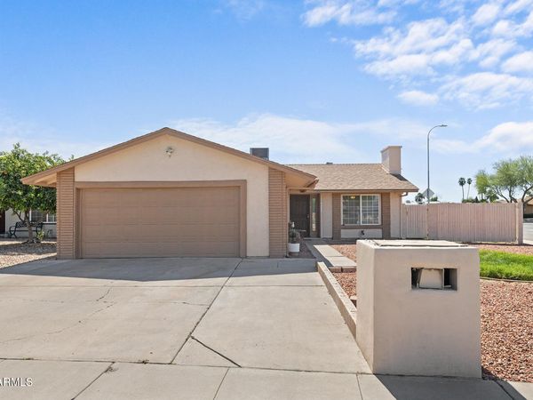 4955 W GOLDEN Lane, Glendale, AZ 85302