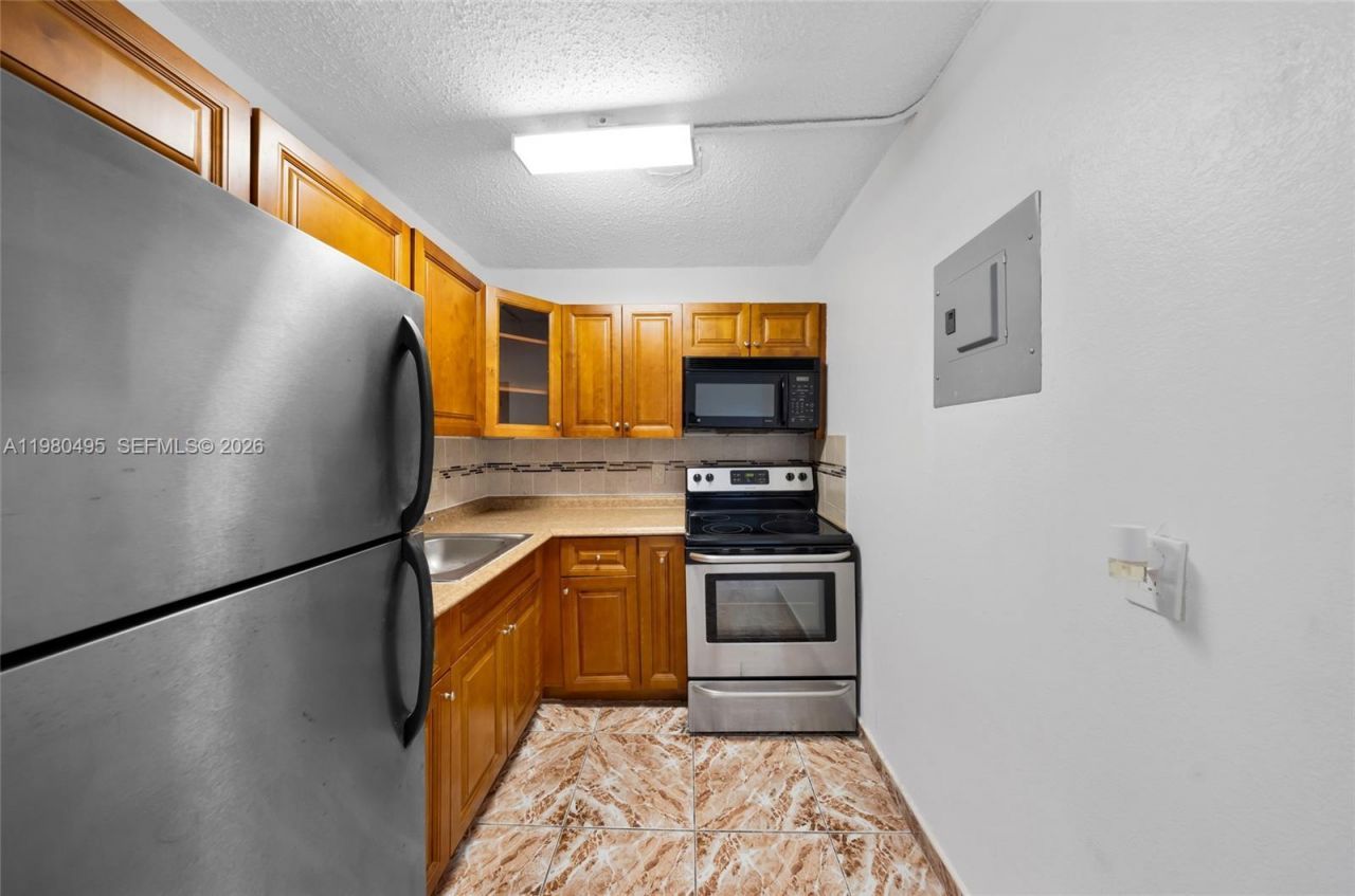 301 NW 177th St, Unit 201, Miami Gardens, FL 33169 Photo