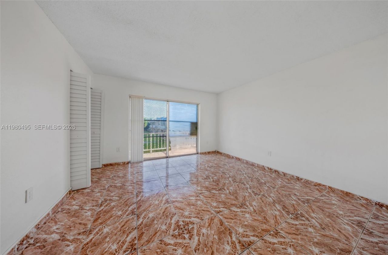 301 NW 177th St, Unit 201, Miami Gardens, FL 33169 Photo