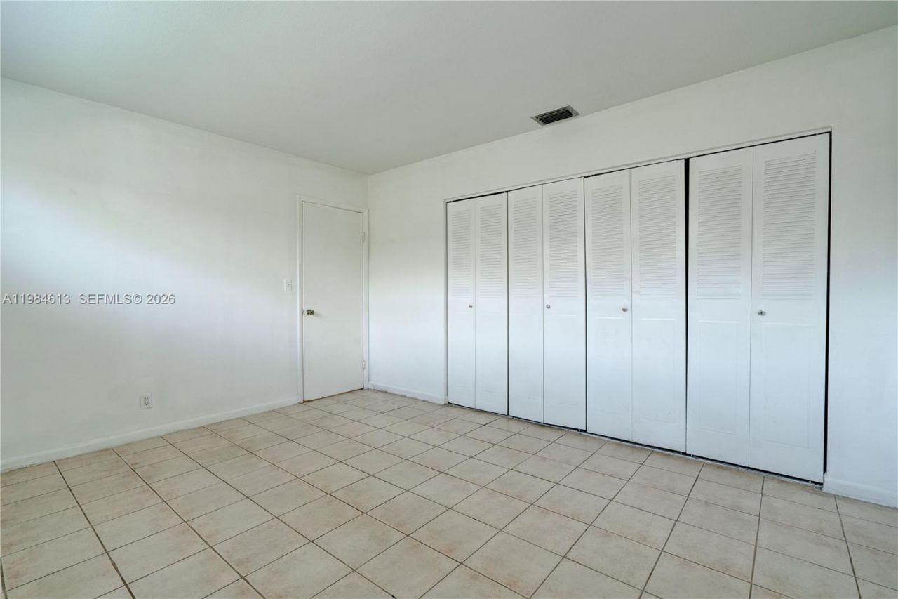 856 SW 10th St , Unit #2, Hallandale Beach, FL 33009 Photo