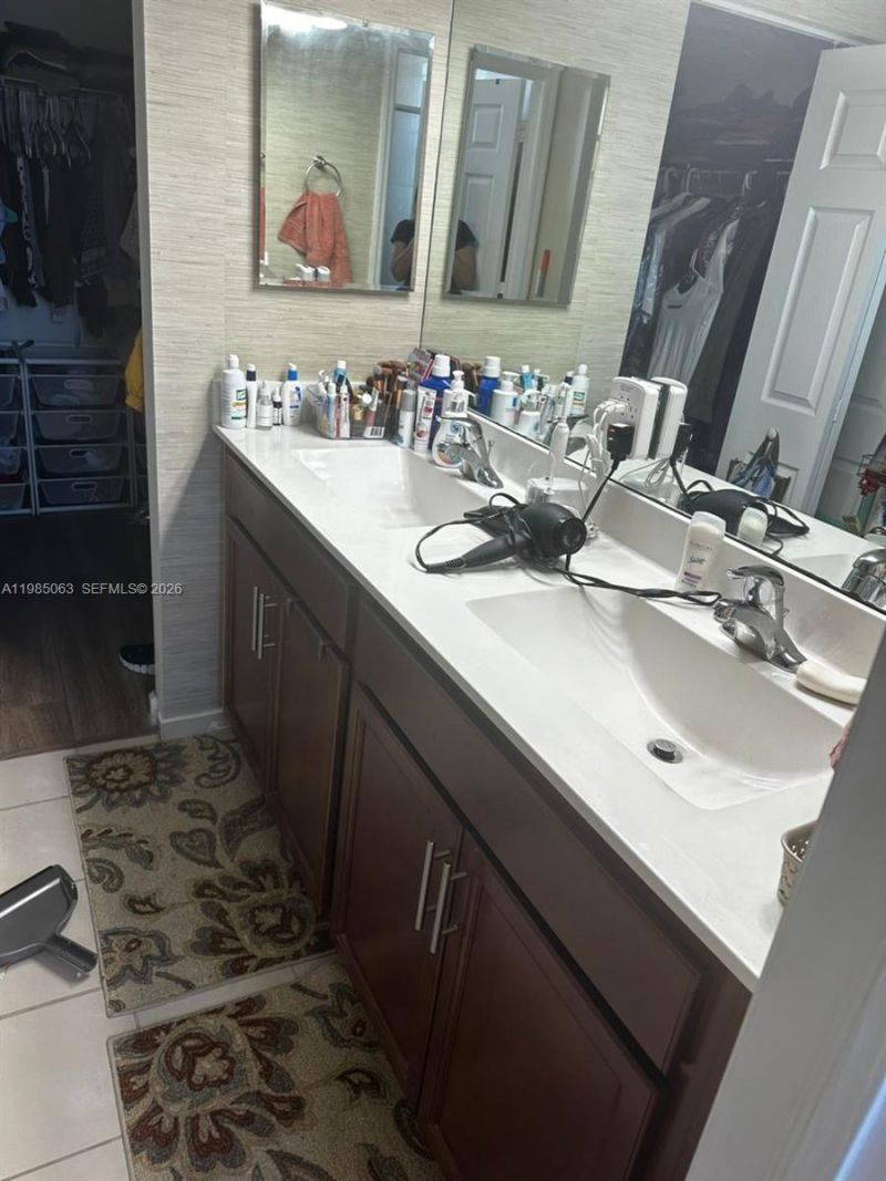 3397 W 94th Ter , Hialeah, FL 33018 Photo