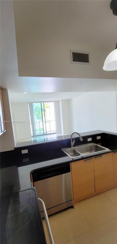 140 S Dixie Hwy , Unit 520, Hollywood, FL 33020 Photo