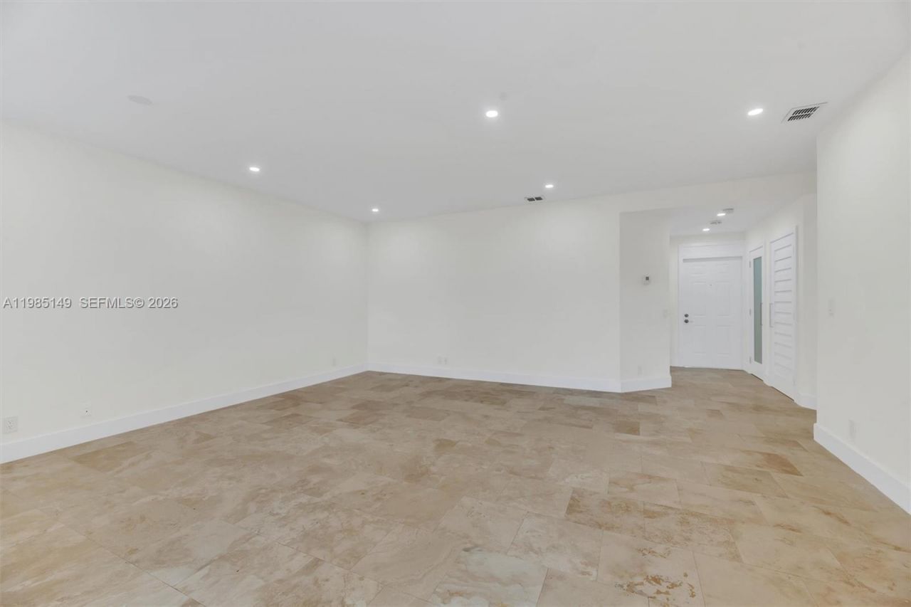 6538 Via Regina , Unit 9, Boca Raton, FL 33433 Photo