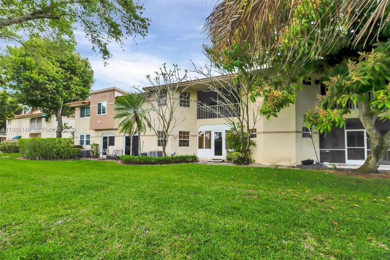 6538 Via Regina , Unit 9, Boca Raton, FL 33433 Photo