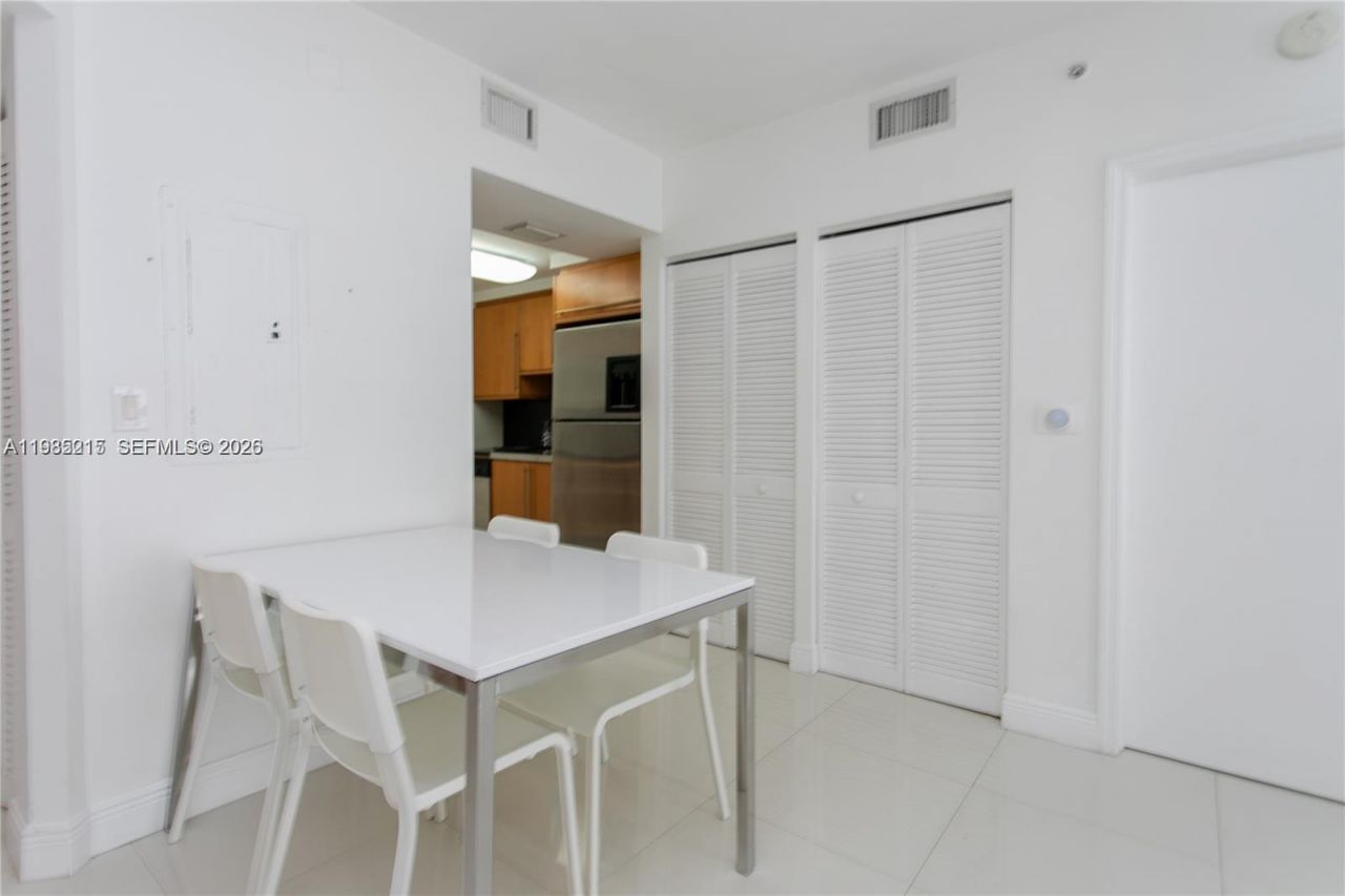 6365 Collins Ave, Unit 806, Miami Beach, FL 33141 Photo